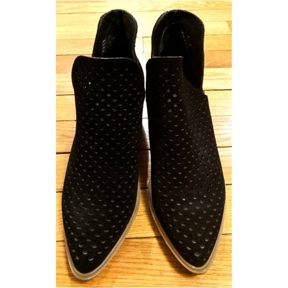 Danese Perforated Ankle Boots Steve Madden shoes - Picture 2 of 8